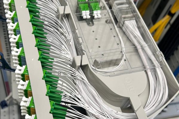 Glasfaserkabel in de Box