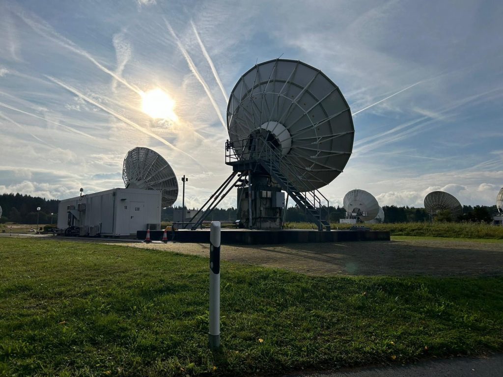 Satellitenschüsseln